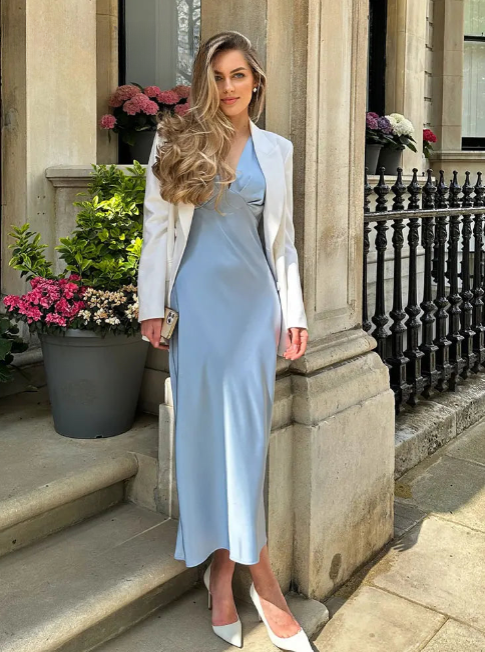 Robe longue satinée