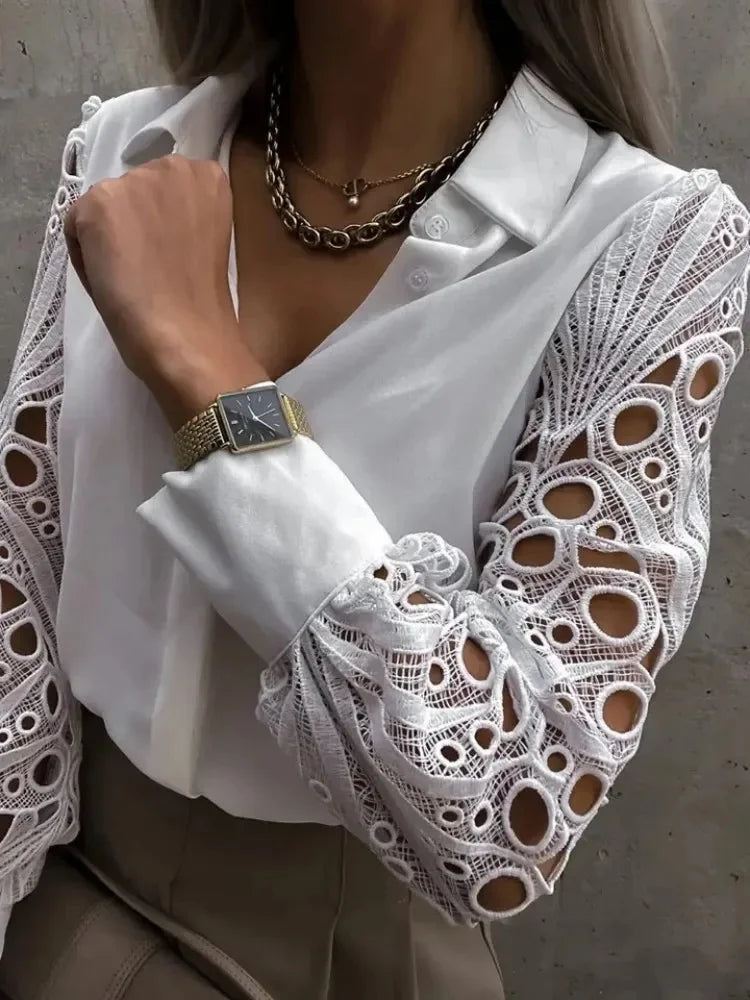 Blouse Élégante à Col V et Dentelle