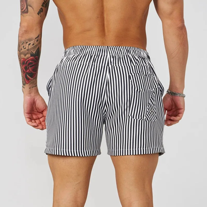 Short à rayures