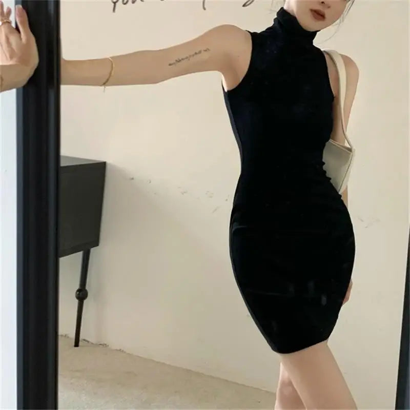 Robe Pull Slim Col Roulé