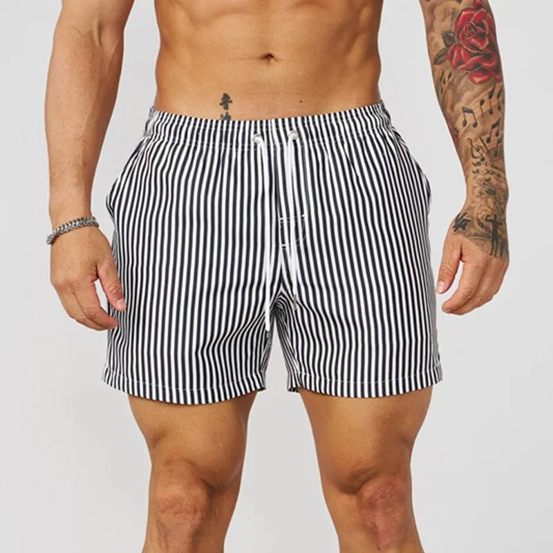 Short à rayures
