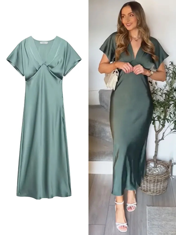 Robe longue satinée