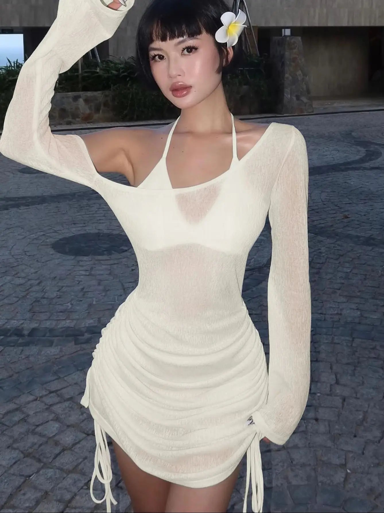 Robe Asymétrique à Cordon
