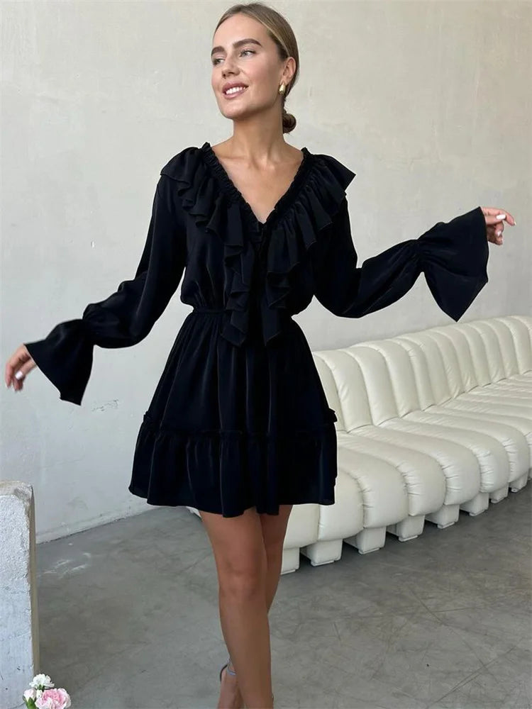 Robe Courte à Volants